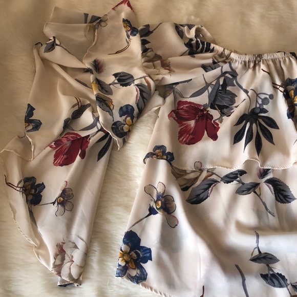 Off the shoulder top - Picture 3 of 5